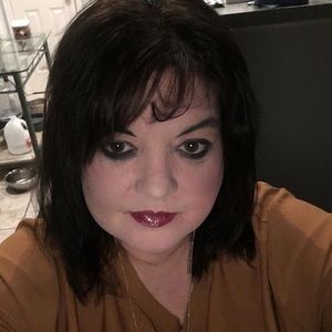 Meet your Posher, Christie